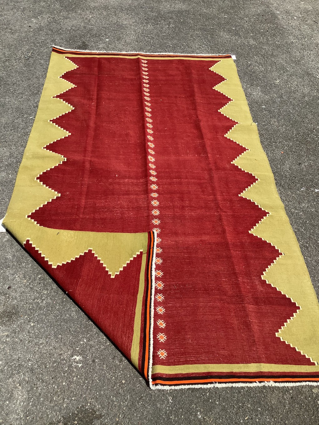 An Anatolian design polychrome Kilim flatweave carpet, 277 x 154cm